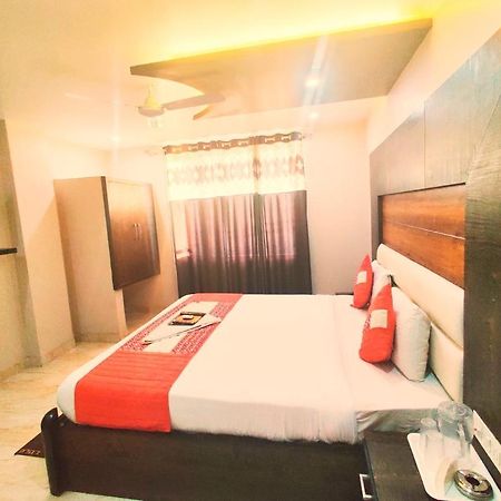 Hotel Amour By Rpi New Delhi Buitenkant foto