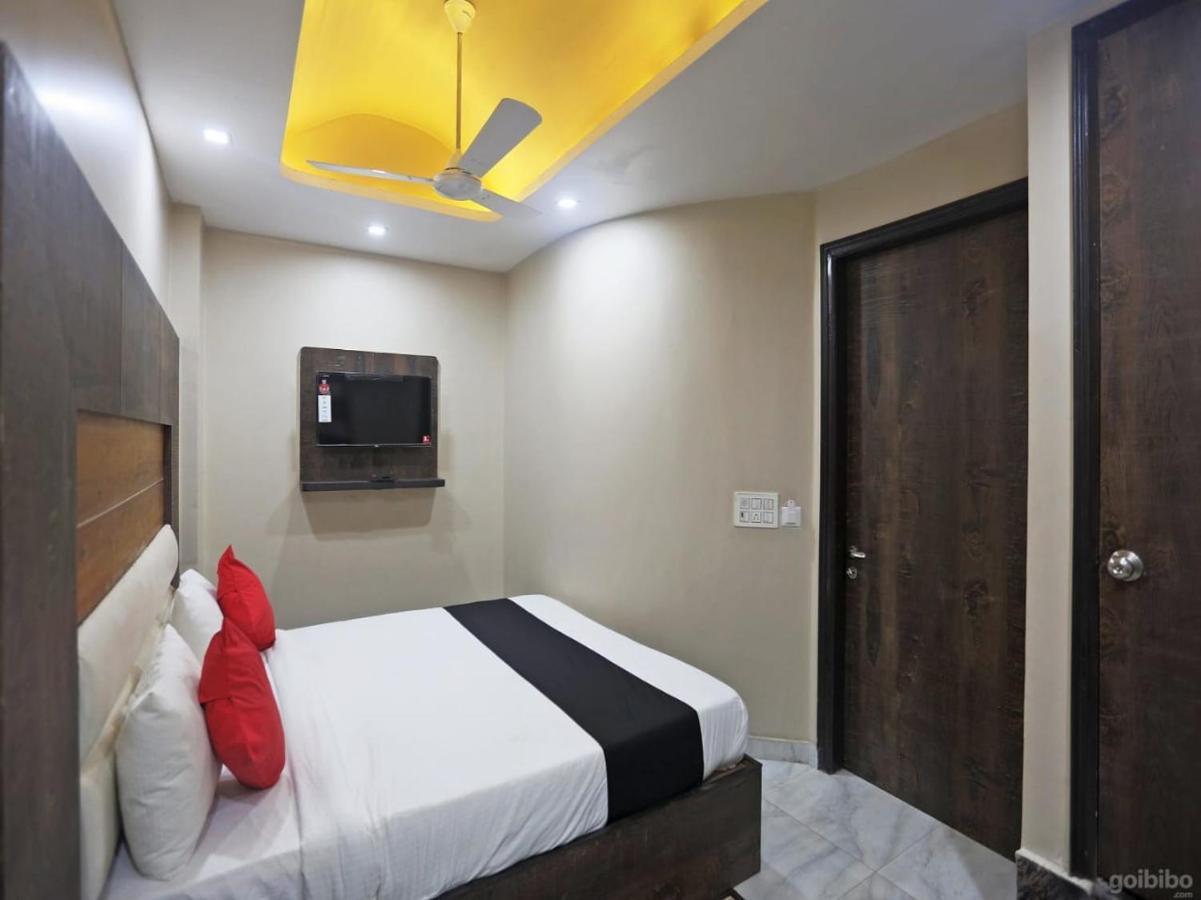 Hotel Amour By Rpi New Delhi Buitenkant foto