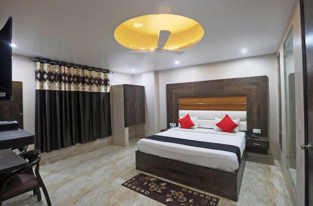 Hotel Amour By Rpi New Delhi Buitenkant foto